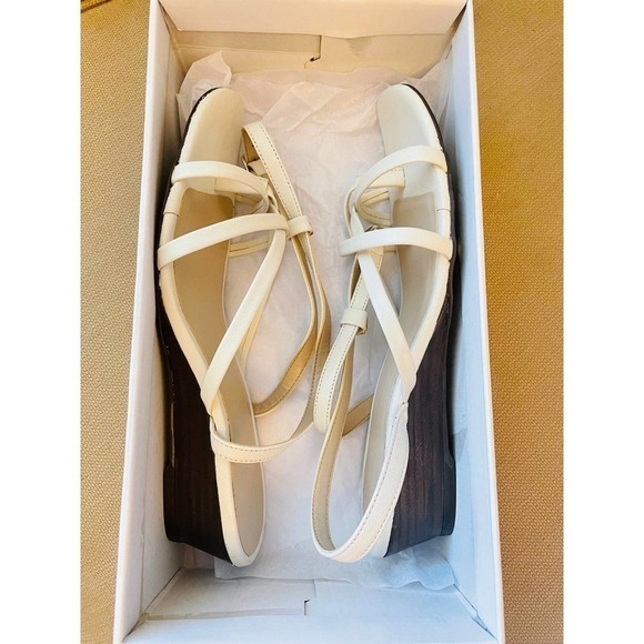 FIND Women's Asymmetric Toe-Thong Wedge Sandal, Off-White, 9.5 US - Picture 2 of 3